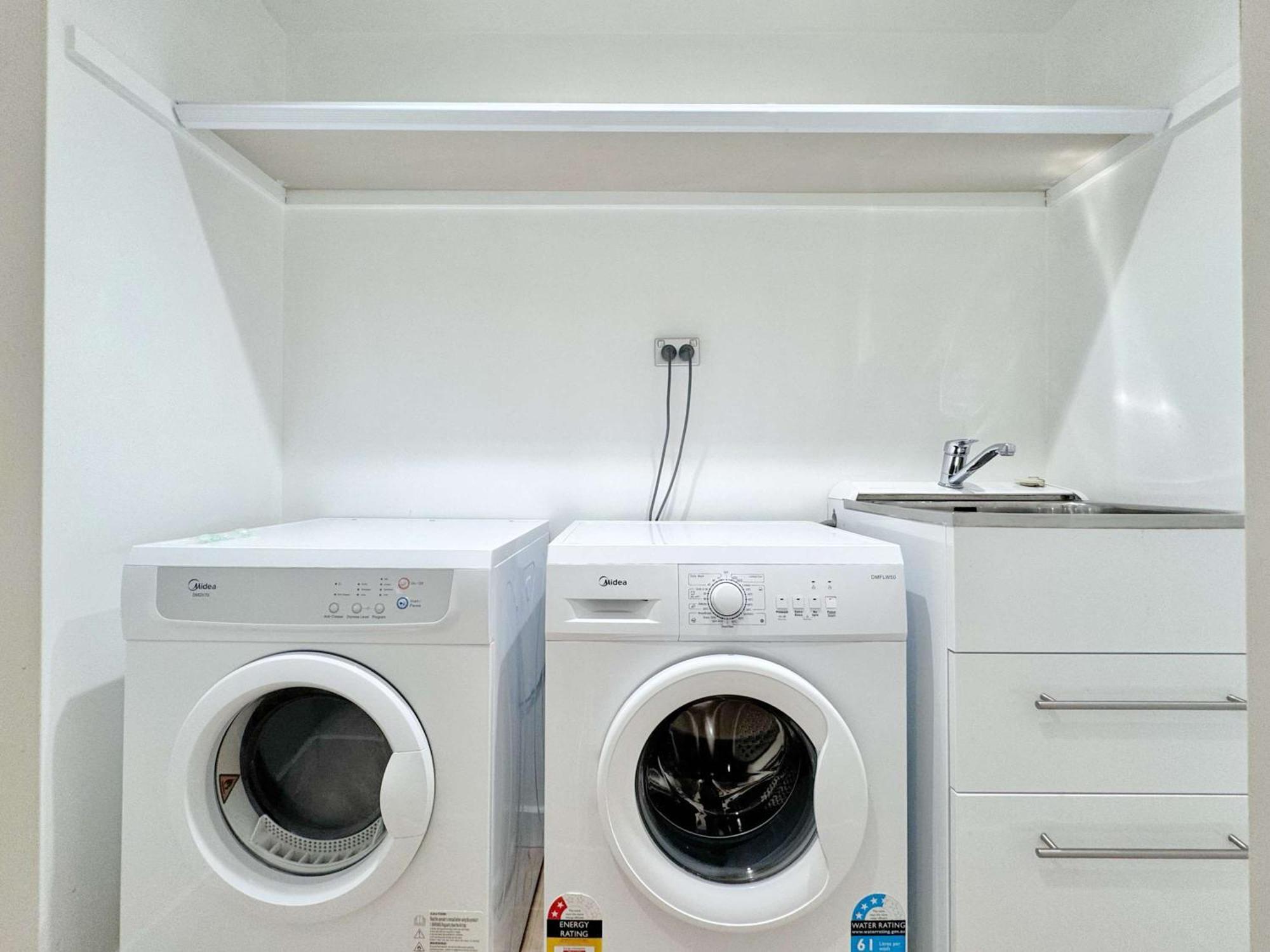 Heart Of 2br Near Queen St & Skytower